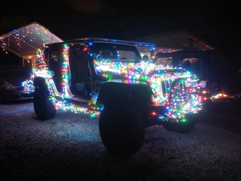 How to Put Christmas Lights on a Jeep: Festive Lighting Inspiration