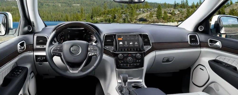 How to Use Jeep Grand Cherokee Navigation System: Expert Tips