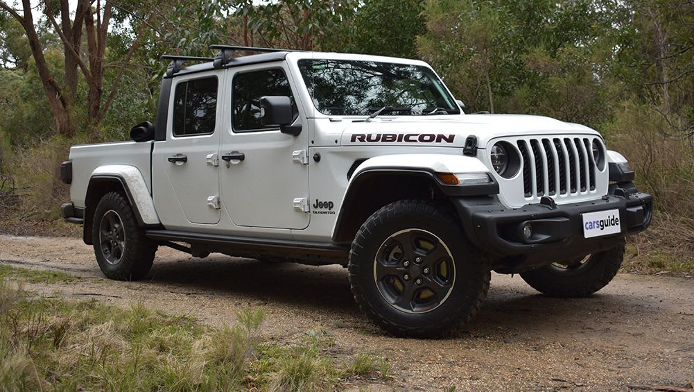 Jeep Wrangler Vs Gladiator: The Ultimate Battle of Rugged Domination!