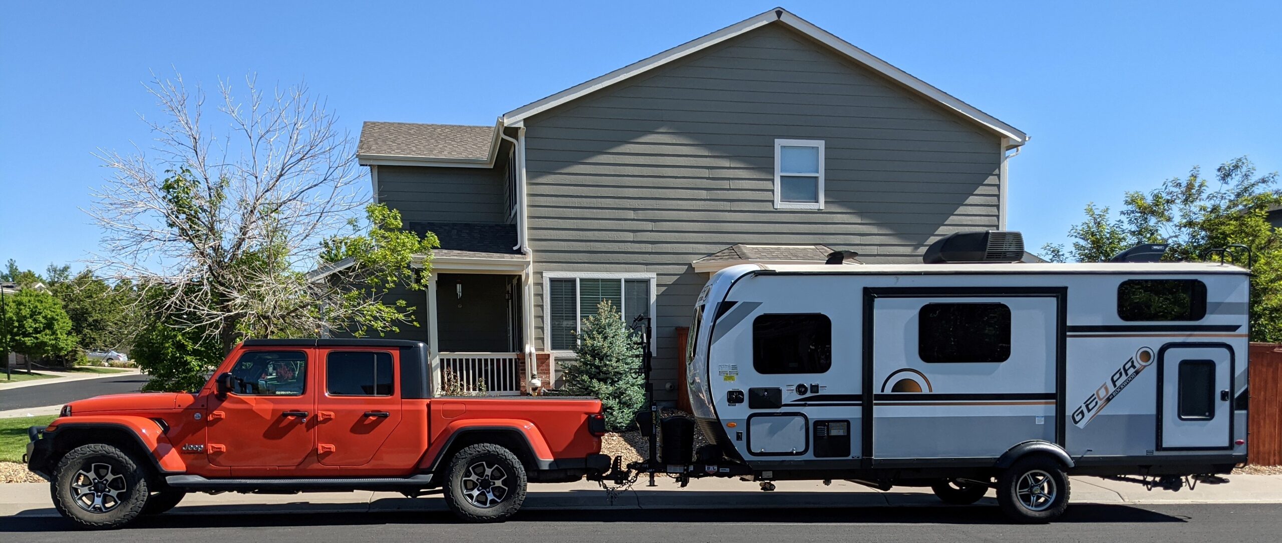 Can a Jeep Gladiator Tow a Camper: Discover its Incredible Towing Power!