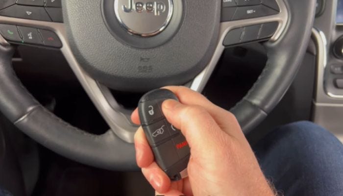 How to Change Battery in Jeep Cherokee Key Fob: Quick and Easy Guide